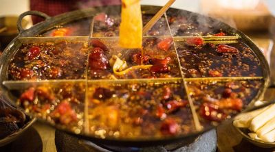  重慶火鍋底料食品廠，很好的配菜，讓你彰顯男人風范