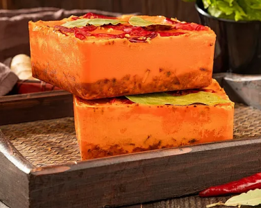 四川火鍋底料魅力何在？揭秘其獨(dú)特風(fēng)味特點(diǎn)